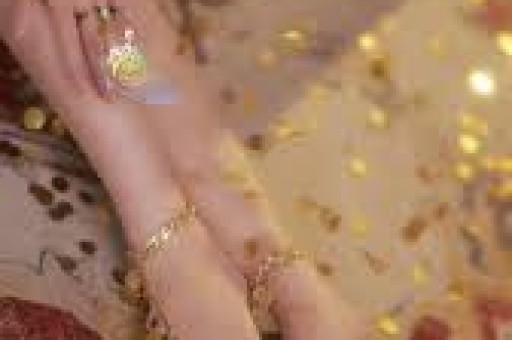 明星婚内出轨：捞钱第一离婚第二