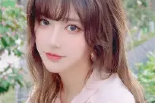 百万粉丝女网红晒捐款1047万截图并回应：两位粉丝捐出1千万个人捐了47万