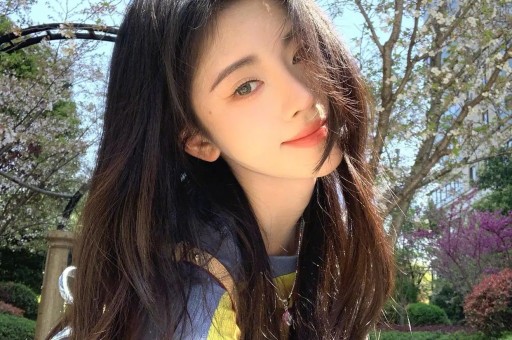“耍大牌”被富婆贴脸开大口碑下滑是真性情还是低情商？
